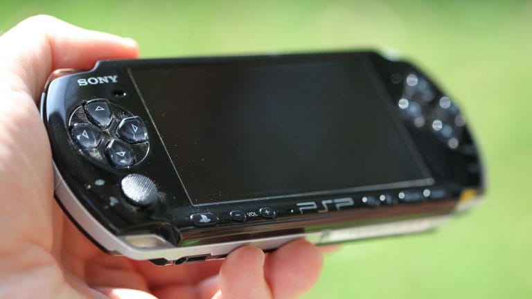 [E3] Dit zijn de eerste beelden van één van de beste PSP-games ooit die binnenkort een remake krijgt op PS4