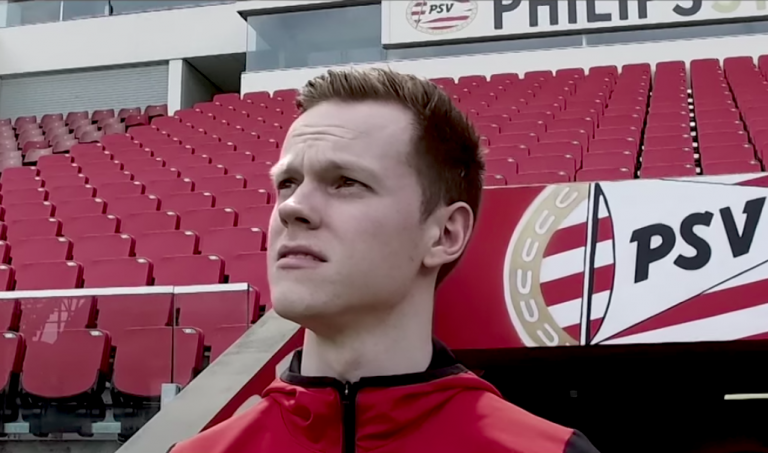 PSV wil meedoen voor de titel in de eDivisie en haalt grote vis binnen