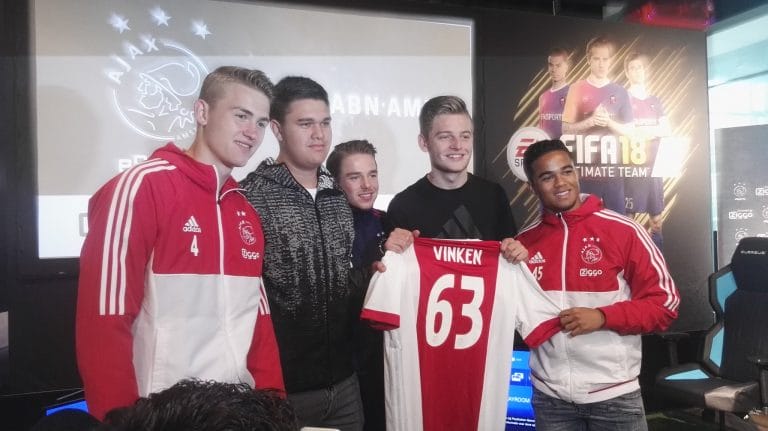 Ajax contracteert eSporter Lev Vinken en verhuren hem dit jaar aan Sparta