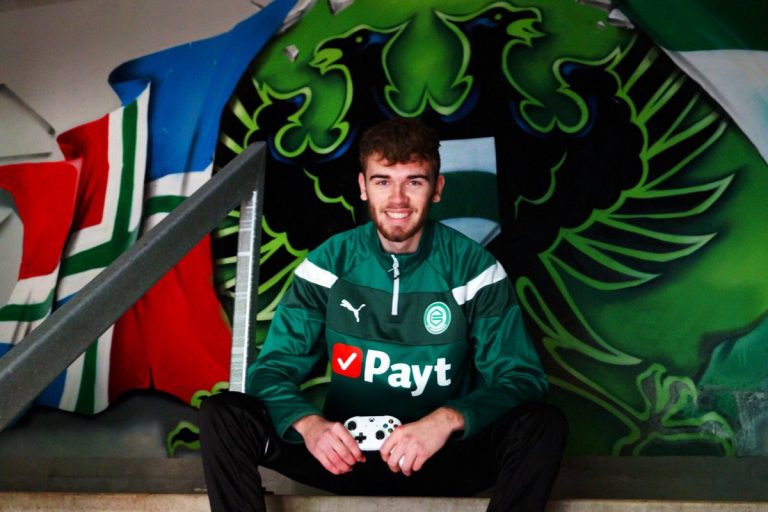 FC Groningen presenteert nieuwe eSporter