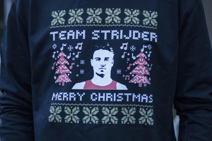 Nu verkrijgbaar: Team Strijder kersttrui van Ajax eSporter Koen Weijland!