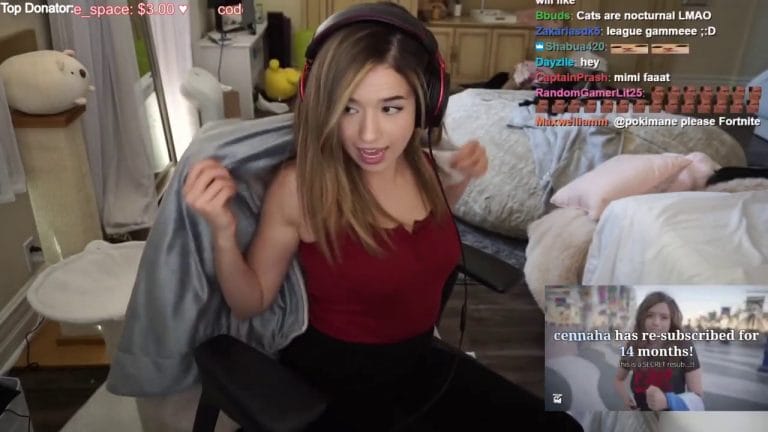 Fans van schatrijke ‘Gamer Girl’ op Twitch ontdekken dat ze vriendje heeft en dat heeft rampzalige gevolgen (foto’s)