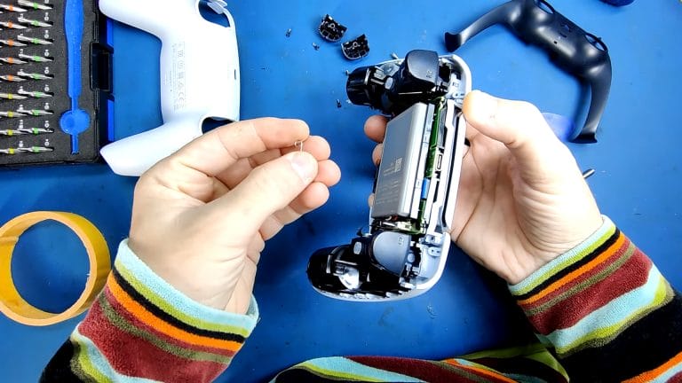 Gamers melden problemen met defecte Adaptive Triggers bij de PS5 DualSense-controller