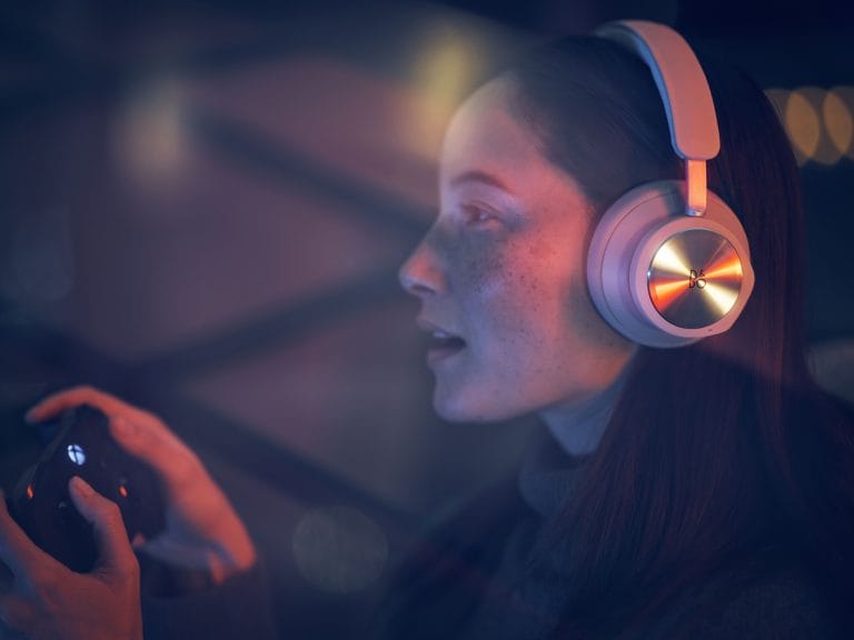 Maak kennis met Beoplay Portal, de meest premium draadloze gaming headset met noice cancelation
