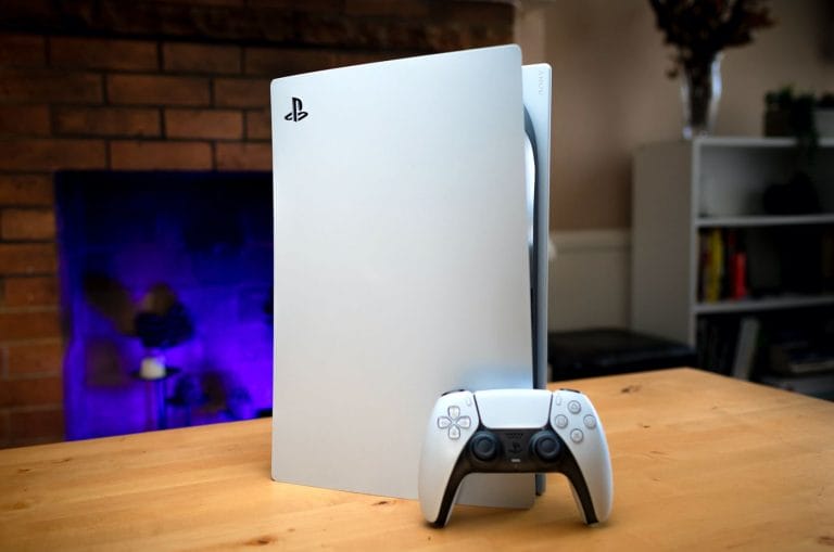Sony rolt PlayStation 5 firmware v.21.01-03.10.00 uit
