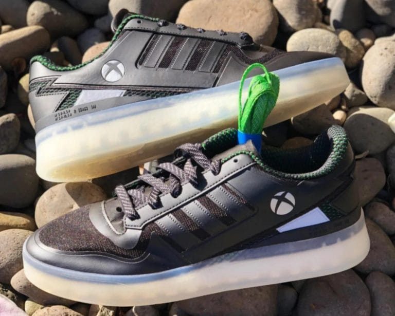 Naast officiële PlayStation 5 sneakers, komen er ook Adidas sneakers gebaseerd op Xbox