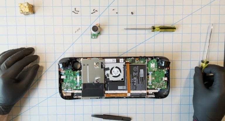 Dit is de Steam Deck maar dan van de binnenkant – Video