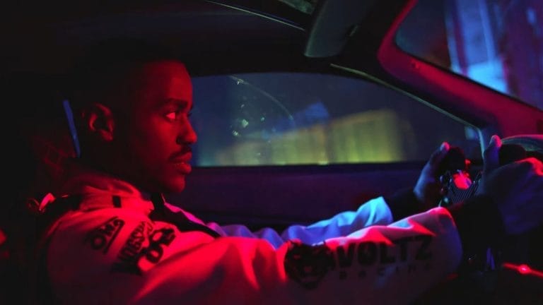 Dit is Driven to Glory, de story modus met echte acteurs van de racegame GRID: Legends