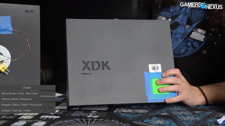 YouTuber bemachtigt een Xbox Series X dev kit met 40GB RAM en haalt het helemaal uit elkaar in een video