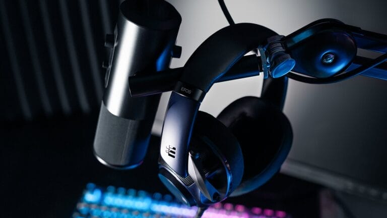 EPOS brengt Global Streaming Bundle uit bestaande uit een headset en een microfoon