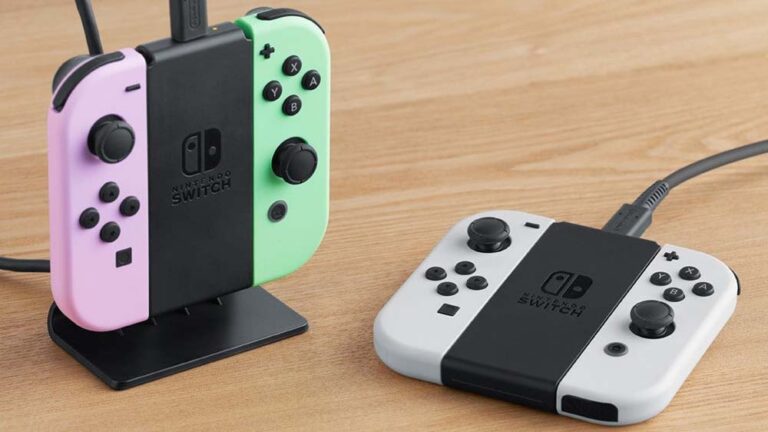 Nintendo komt zeven jaar later met een stand om Joy-Con-controllers op te laden